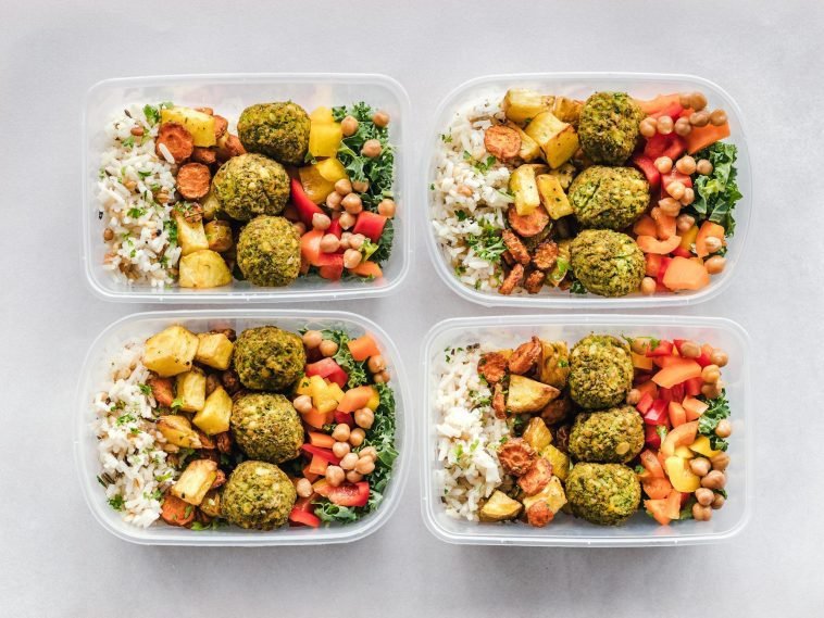 meal prep containers healthy food