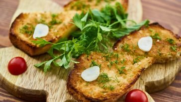 garlic bread butter crispy golden