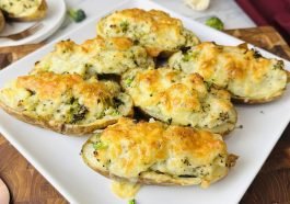 Baked Potatoes with Crispy Broccoli and Bacon: Your New Favorite Dinner!