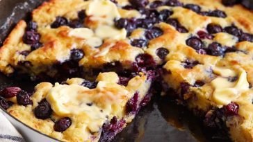 This Oven-Baked Skillet Pancake Is So Good, You’ll Want to Make It Every Weekend