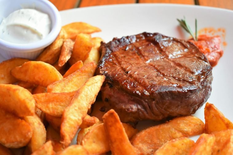 How I Make Steak Without the Calorie Bomb